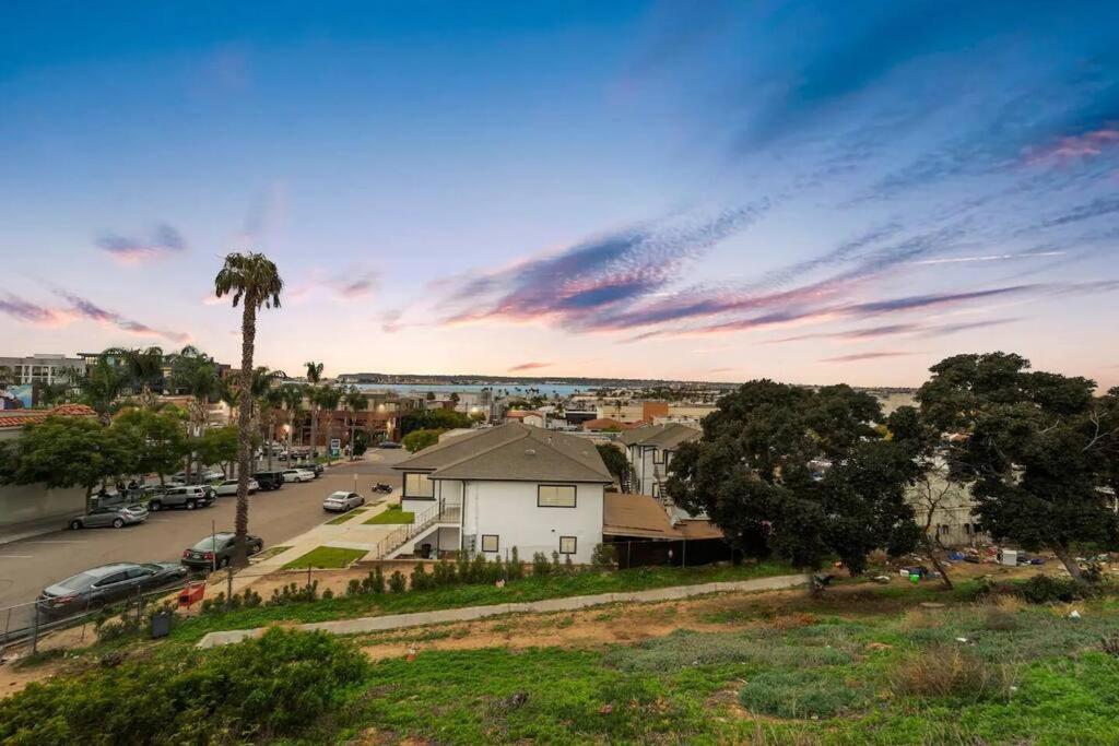 Casa Italia -2Br- Free Driveway Parking For 2 Cars Appartement San Diego Buitenkant foto
