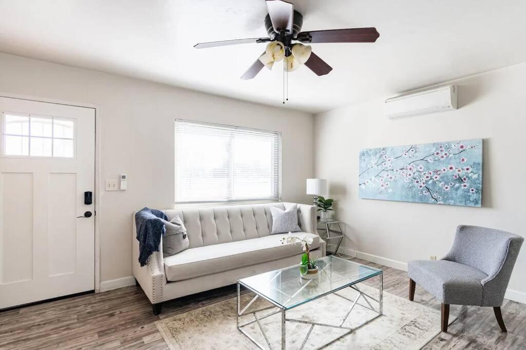 Casa Italia -2Br- Free Driveway Parking For 2 Cars Appartement San Diego Buitenkant foto