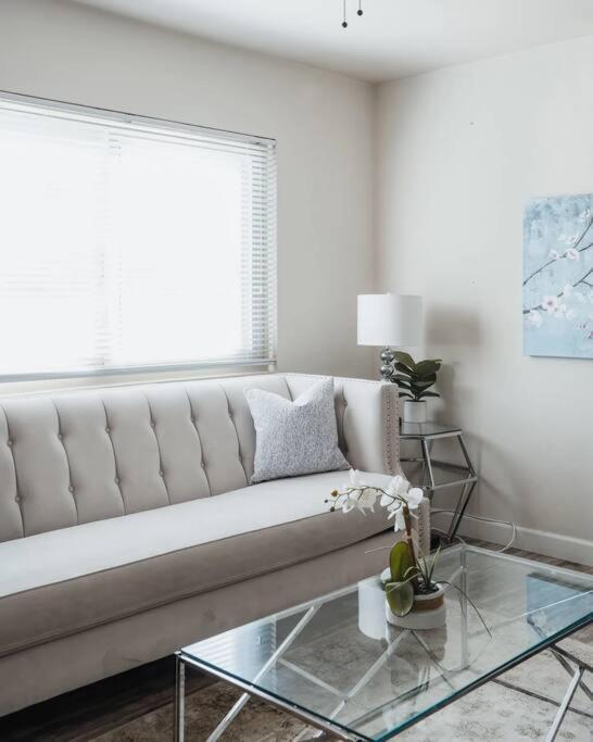 Casa Italia -2Br- Free Driveway Parking For 2 Cars Appartement San Diego Buitenkant foto
