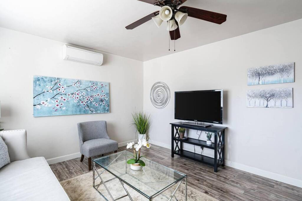 Casa Italia -2Br- Free Driveway Parking For 2 Cars Appartement San Diego Buitenkant foto