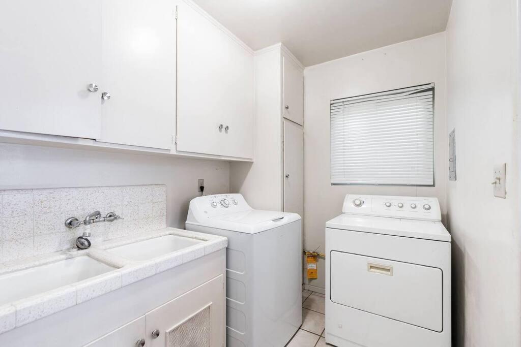 Casa Italia -2Br- Free Driveway Parking For 2 Cars Appartement San Diego Buitenkant foto